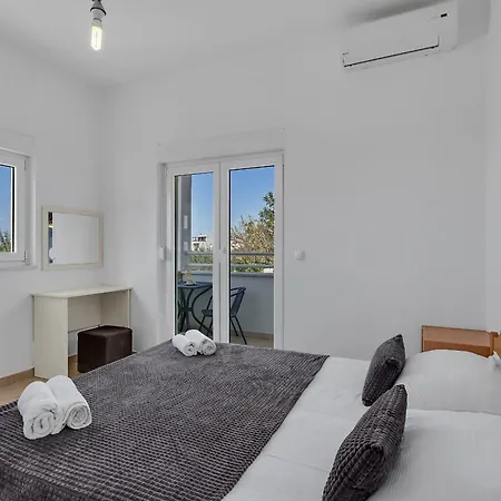 Ozzie - Private Pool - Seaview * Makarska