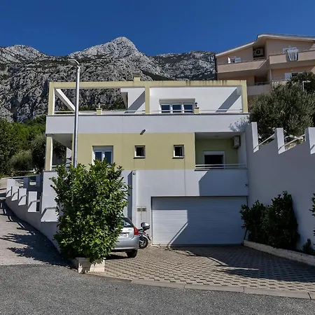 Ozzie - Private Pool - Seaview
